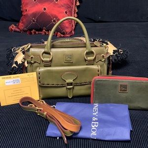 Dooney & Bourke Florentine set